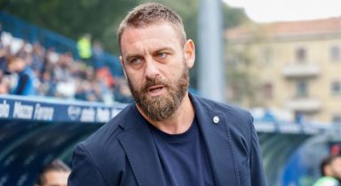 Italy legend Daniele De Rossi appointed AS Roma manager after Jose Mourinhos unceremonious exit
