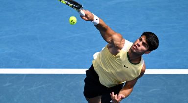 Carlos Alcaraz storms into Australian Open R16 for first time after opponent retires