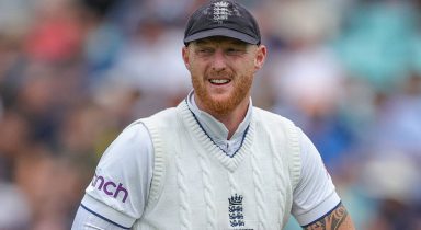 England reach Abu Dhabi to start training for India Tests