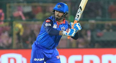 IPL 2024: 3 players who can become Delhi Capitals captain if Rishabh Pant is still injured?