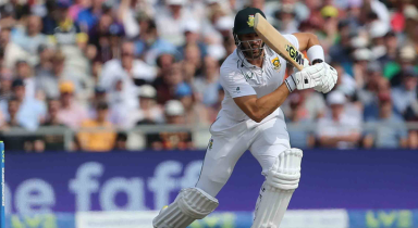 WATCH: Aiden Markram receives standing ovation after gutsy century in IND vs SA 2nd Test