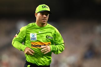 David Warners grand entrance: BBL return via chopper promises drama and fireworks