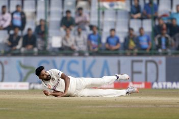 IND vs ENG 1st Test: Siraj magic! Hometown hero roars back with screamer to dismiss Crawley