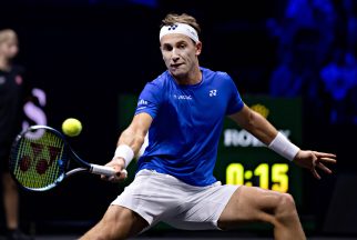 From Grand Slams to Grand Designs: Ruuds Next Match? Picking Pillows and Paint Colors!
