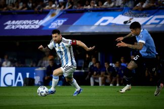 Messi magic in the City of Joy? Argentina buzz hits Kolkata as team bus sparks frenzy