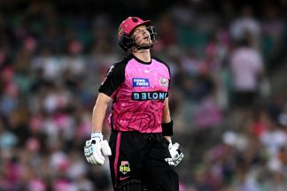 One go only WATCH Warner sledging Smith, new Test opener falls for golden duck