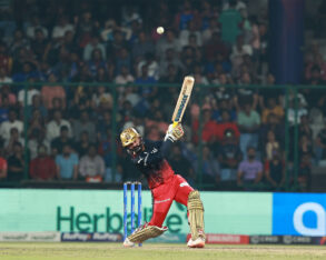 Not finished: Fans in awe as Dinesh Karthik helps RCB to seal the deal vs PBKS