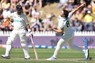 Death, Taxes and New Zealand mentally crumbling against Aussies: Kiwi catastrophe in 1st Test