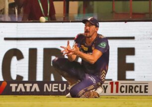 Nice to have them in the pocket: Mitchell Starc has the laugh over star Aussie duo in IPL