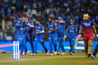 WATCH Goosebumps moment at Wankhede stadium as fans sing Vande Mataram during MI vs RCB