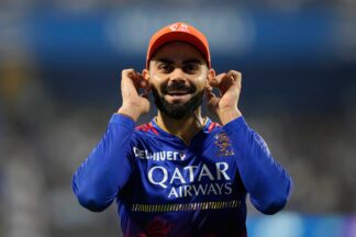 Watch: Virat Kohli politely denies as Wankhede crowd urges him to bowl in MI vs RCB clash