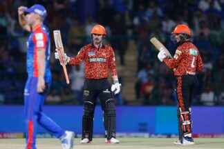 World Record alert! SRH smash 125/0 in 6 overs to claim highest score in powerplay