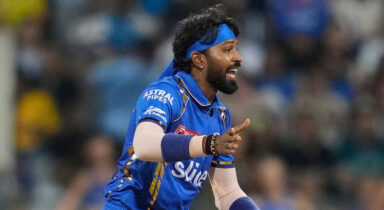 Social media in disbelief as Hardik Pandya put a superb diving effort vs CSK