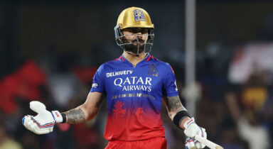 5 bowlers who have dismissed Virat Kohli the most times in IPL history