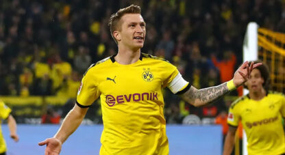 Marco Reus bids farewell from Dortmund fans by buying beers for whole stadium