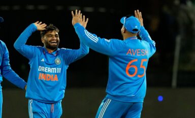 Rinku Singh video calls Avesh Khan as pacer kickstarts his NY journey for T20 WC