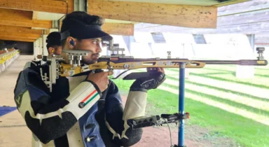 Indias 62nd-ranked Swapnil Kushale outshines 23rd-ranked Aishwarya Pratap to enter 50m 3P rifle finals at Paris Olympics