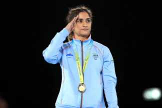 Vinesh Phogat comes up with surprise-win move in dying second of bout vs Tokyo Olympics champ