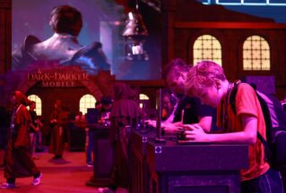 DARK AND DARKER Mobile draws over 10,000 participants at Gamescom 2024 hands-on