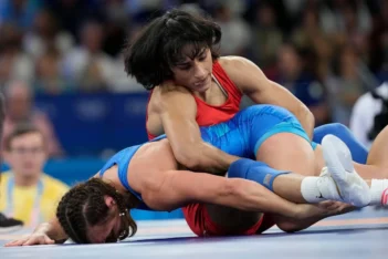 Tight slap on Brij Bhushan's face: Mahavir Singh Phogat lauds Vinesh Phogat after heroics in Paris Olympics