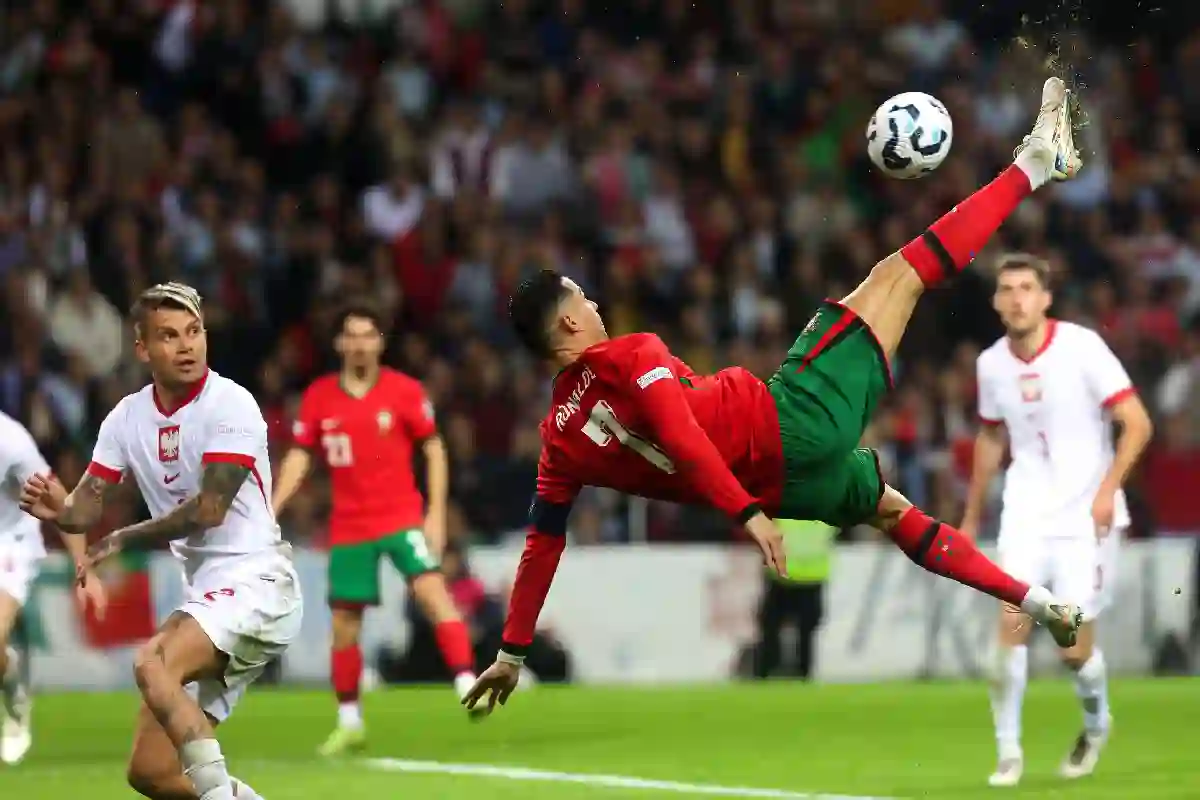 Ronaldo Doing A Bicycle Kick 2024
