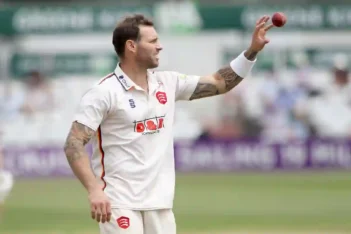 New Zealand pacer Doug Bracewell slapped with one month ban after drug abuse