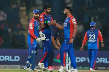 Dasun Shanaka trains with Delhi Capitals players before IPL 2025