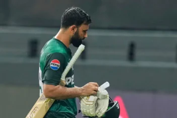 Fakhar Zaman's catch causes major controversy in IND vs PAK match
