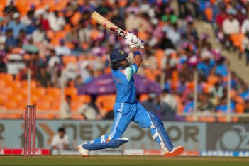Is Gautam Gambhir underutilizing KL Rahuls exploits at no.5 in ODIs?