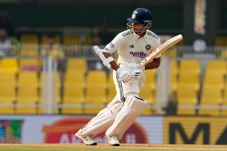Ex-India coach flays Rishabh Pant & co for ordinary batting after collapse on Day 3