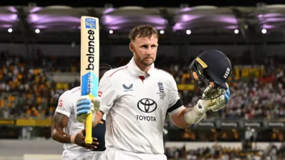 Joe Root saves Matthew Hayden from MCG nude run after maiden ton in Australia