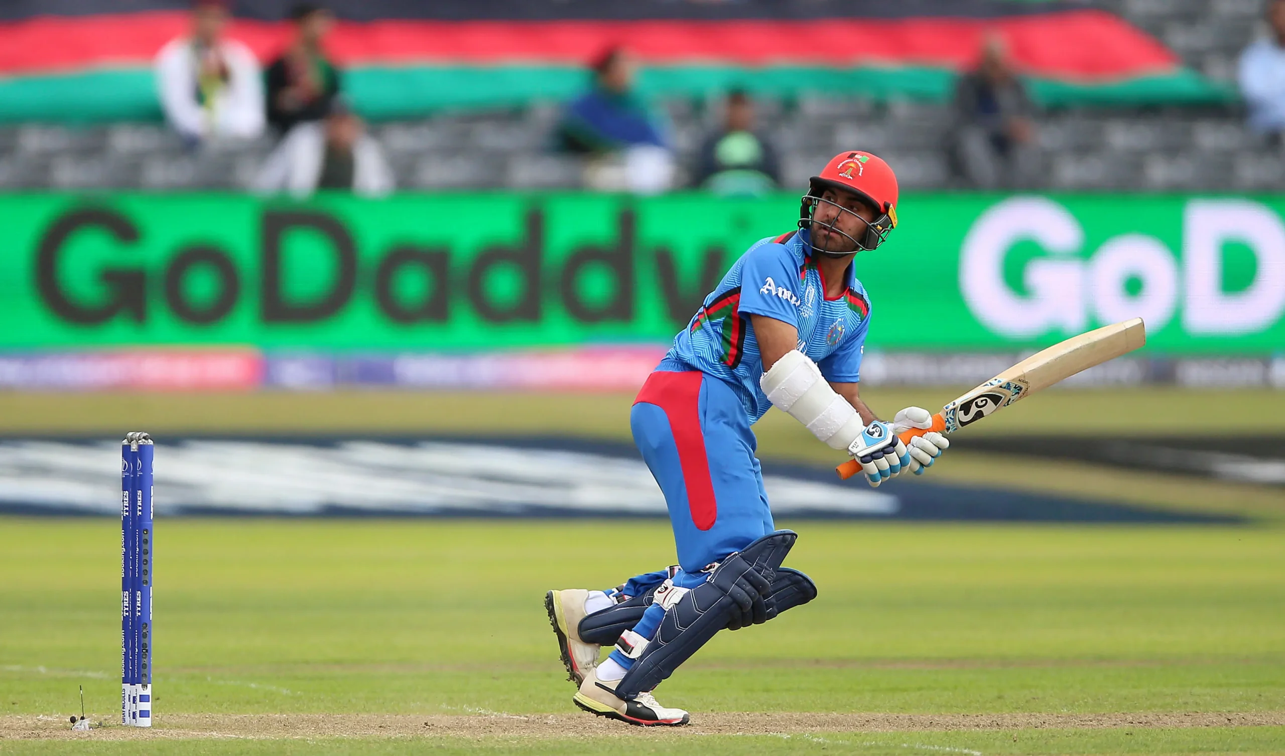 Hashmatullah Shahidi&rsquo;s ton costs Afghanistan five penalty runs, reprimanded by umpires mid-over