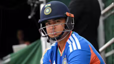 Vaibhav Sooryavanshi gives RR mate Jofra Archer a Bumrah, Cummins-like treatment on debut
